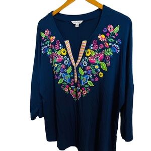 The Pioneer Woman Navy Floral Embroidered V-Neck Tunic